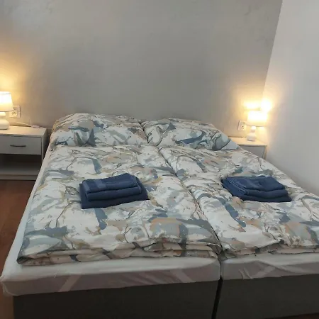 Ella Apartment Teplicka nad Vahom